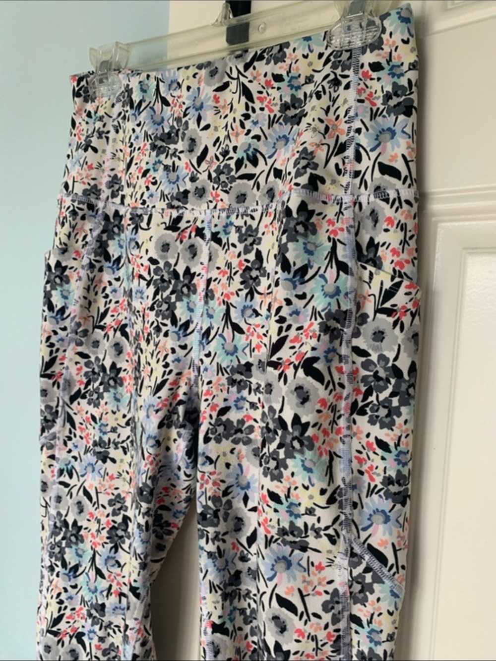 L MTA floral leggings